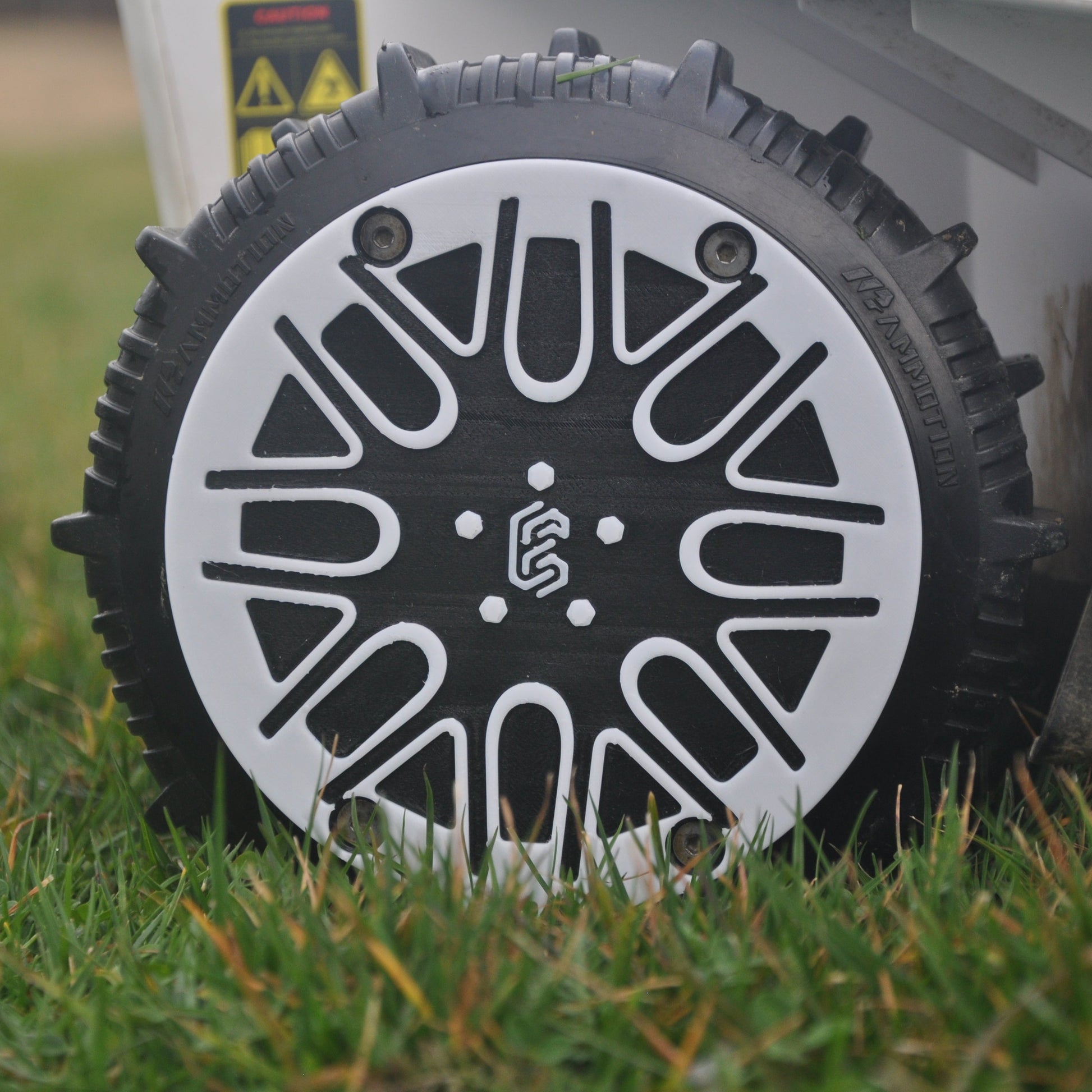 Mammotion Luba 1 & 2 wheel cover -OldSchool style